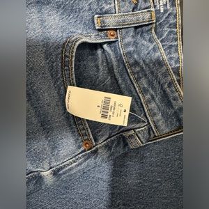 Womans size 6 jeans new with Tags